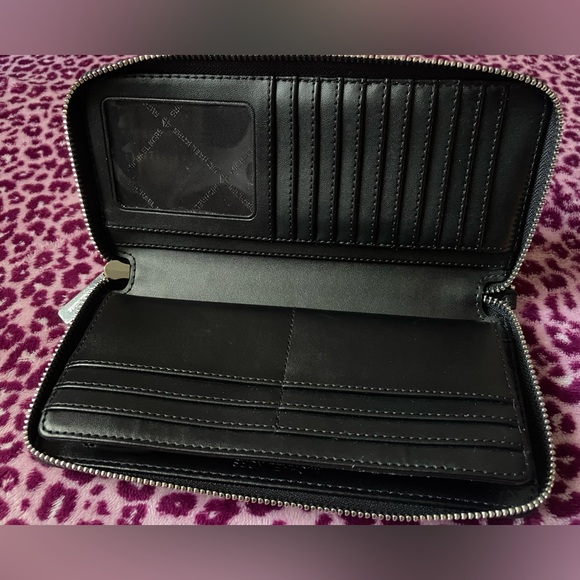 MICHAEL KORS WALLET,Michael Kors Black Pebbled Leather Wallet - Picture 10 of 15